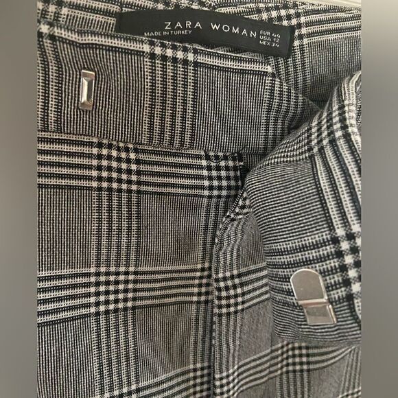 Zara Woman size 12 Black White Stretch Plaid Cropped Pants Work Business Attire - Picture 4 of 13
